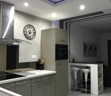 Pierrelatte Apartment | Vanilla