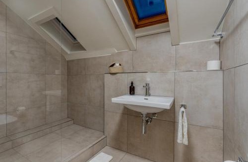 Horgen District Apartment | Vanilla Suite