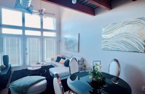 Downtown Fort Worth Apartment | Vanity 1.5 Bedroom Loft in Downtown Fort Worth Charming apartment