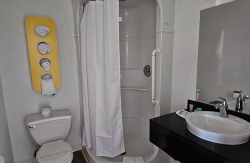 Centralia Hotel | Varsity West