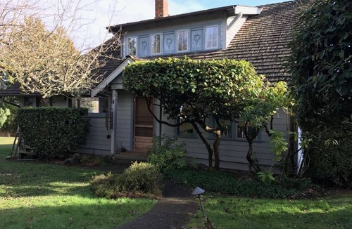 Vashon Island House | Vashon Craftsman Retreat with Mount Rainier view