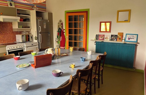 La Roche-Vineuse House | Vast charming house with swimming pool