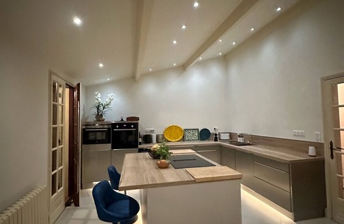 Mongauzy Villa | Vast property, panoramic view and private pool.