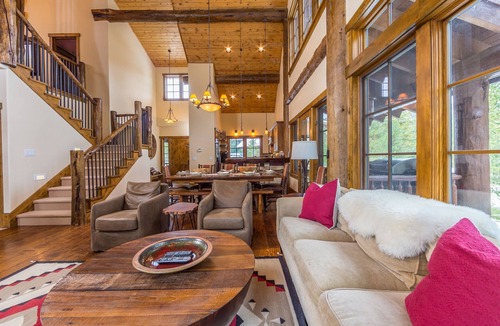 Spanish Peaks Ski Chalet | Vast Ski In/Ski Out Big Sky Chalet