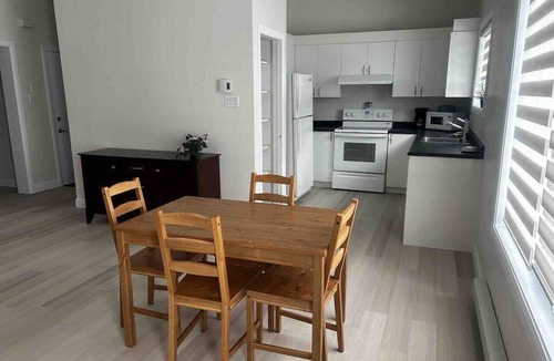 Loretteville Apartment | Vaste 3.5, haut plafond rénové !