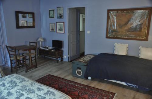 Saulieu House | Vaste chambre au centre du bourg