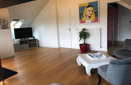 Brequigny Bed & Breakfast | Vaste Chambre Privée proche du Centre de Rennes
