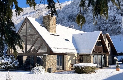 Juzet-de-Luchon House | VASTE DEMEURE FOR A STAY IN THE MOUNTAINS.
