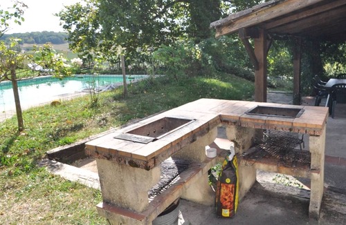 Flaugnac House | Vaste Gite Rural 3 Etoiles Piscine