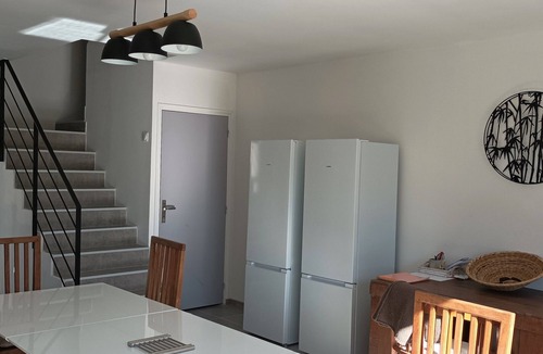 Cournonsec Villa | Vaste Maison Contemporaine Entre Sète et Montpellier