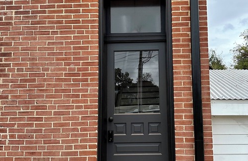 McKittrick Apartment | Vaudeville Suite, Romantic King Stay Just 4 Min from Hermann Wineries
