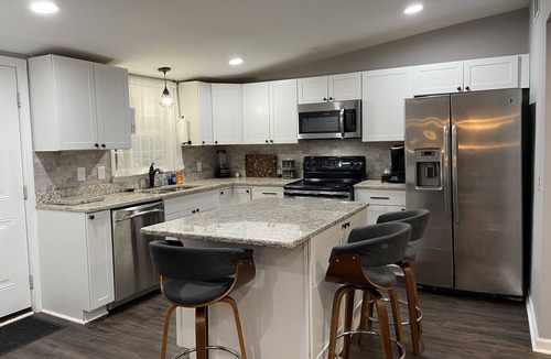 Clemson House | Vaulted Ceilings & Accent Windows-1 mile from CU