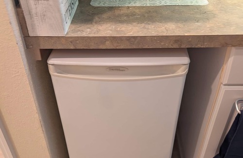 Lutz Condo | Vaulted Studio King Suite, 3rd Floor, Private Lanai - Clothing Optional