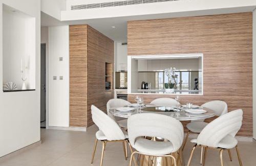 Jumeirah Lake Towers Apartment | VayK - Luxurious 1BR in JLT with Premium Amenities