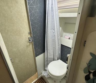 Valence Boat Rental | Vedette location à la nuitée sur l eau