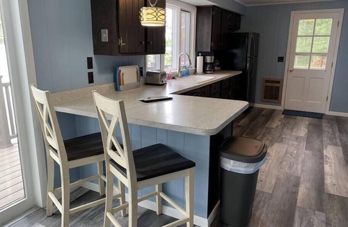 Lewiston House | Veeder Lodge Summary: