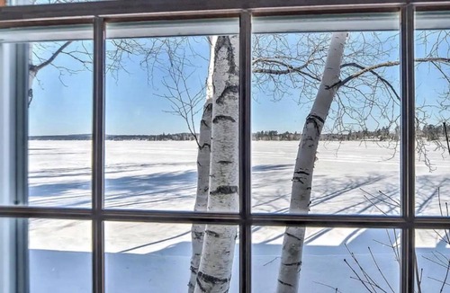 Manchester House | Veedon Fleece on the Lake