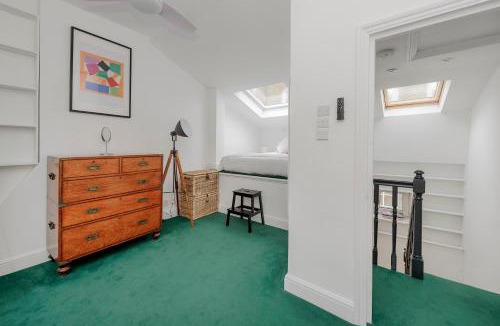 South Kensington House | Veeve - South Kensington Mews Hideaway