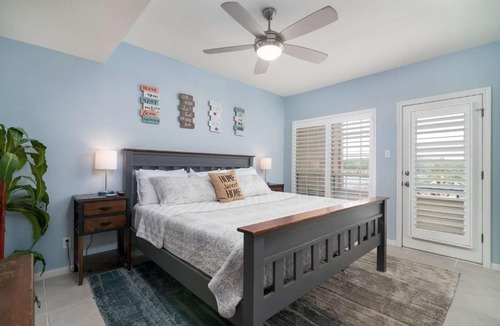 Highland Lake Estates House | Vela Villa