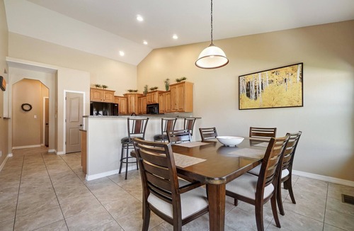 Fruita House | Velo I: Luxury Comfort, Bikes & Dog Friendly