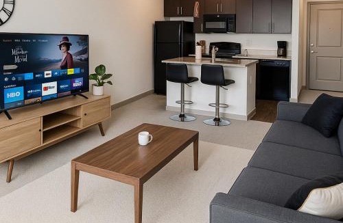 Five Points South Apartment | Velvet King Studio Urban Escape A21 1st