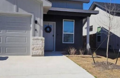 Bell County House | Velvet Sky, Elegant Cozy Home Near 3 Hospitals