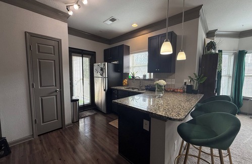 Pooler House | Velvet Vibes Retreat - A Corporate Work, Play, Stay Getaway