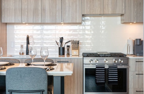 Hillhurst Condo | Velvety Views 2BR Across from Grocery