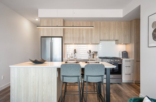 Hillhurst Condo | Velvety Views 2BR Across from Grocery