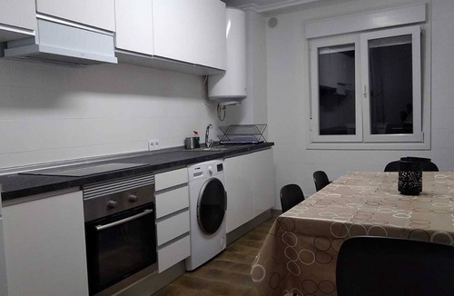 Viana Apartment | Ven y desconecta!