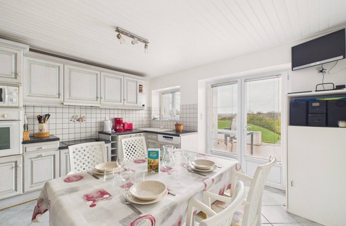 Commequiers Ski Chalet | Vendée country house for 4