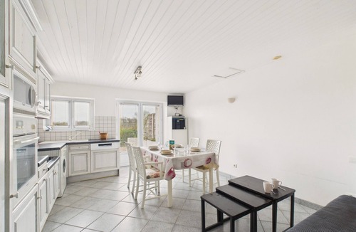 Commequiers Ski Chalet | Vendée country house for 4