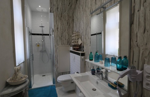 Mouchamps Bed & Breakfast | VENDEENNE room - LE PETIT CHATEAU DES CEDRES