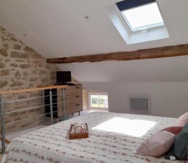 Saint-Marc-a-Frongier House | Vendredi by Creusoé