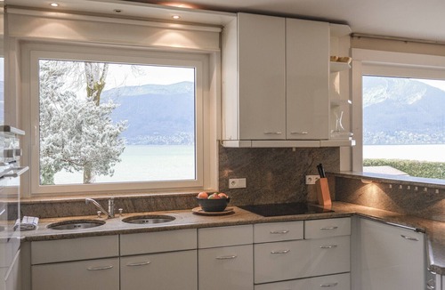 Cessenaz Ski Chalet | Venez Chez Vous Les Pieds dans l'Eau