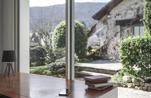 Cessenaz Ski Chalet | Venez Chez Vous Les Pieds dans l'Eau