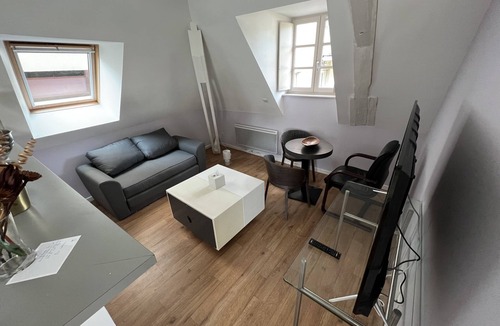 Uzerche Apartment | Venez Dormir Dans Lancien Hospice Duzerche