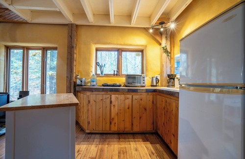 Orford Ski Chalet | Venez Vous Reposer Dans Notre Charmant Écogîte Situé en Pleine Forêt