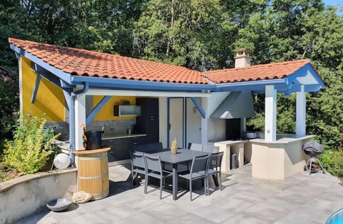 Moirax Villa | Venez Vous Ressourcer au Milieu D'une Chênaie