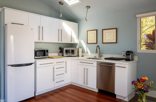 Venice Apartment | Venice Beach Cottage Retreat - Private & Peaceful