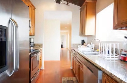 Venice Apartment | Venice Beach Penthouse with Ocean Views & Private Parking, Pet Friendly!