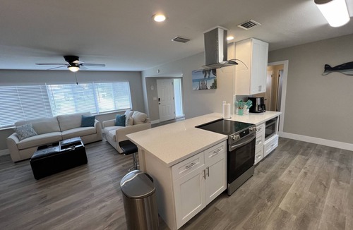 Venice Gardens House | Venice Florida near beach and downtown