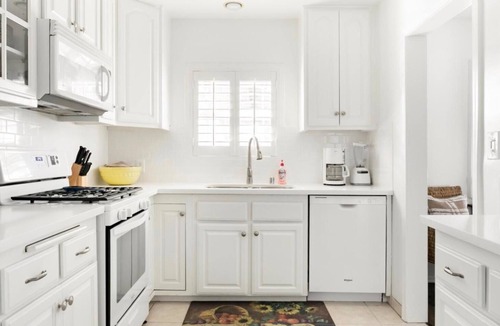 Marina del Rey House | Venice Marina Beach Boutique PRVT Garden Home