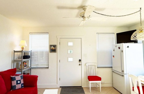 Golden Beach Apartment | Venice Villas 1BR – Pool + Private Beach Access