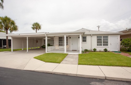 Golden Beach Apartment | Venice Villas * Unit #45