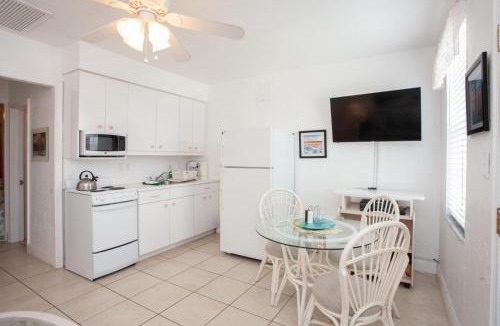 Golden Beach House | Venice Villas * Villa Paradiso #13