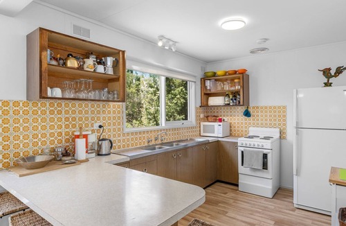 Ventnor House | Ventnor Vintage Retreat