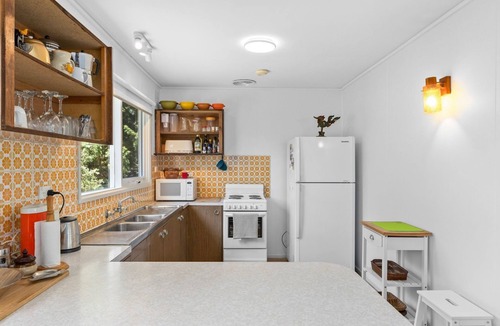 Ventnor House | Ventnor Vintage Retreat