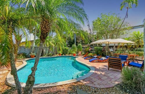 Wilton Manors House | Ventur Escapade - Heated Pool, Private Guest House