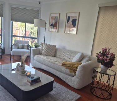 Hillside House | Venus Place 1